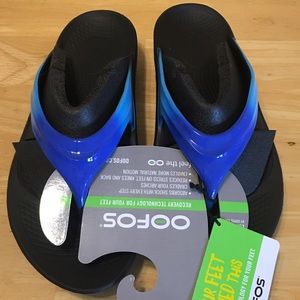 OOFOS OOlala New Women’s 10 / Men’s 8